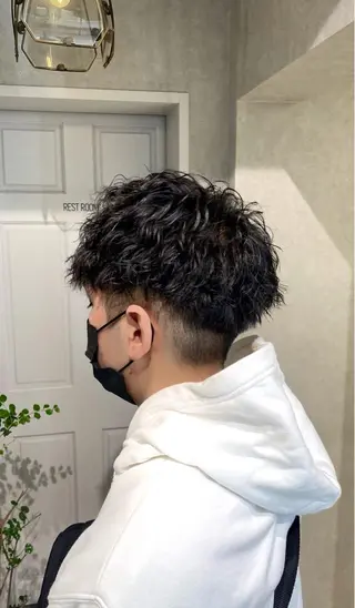 パーマ メンズ お洒落カジュアル🍃 まなとのヘアスタイル
