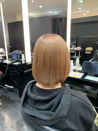 ショート カラー 艶髪/白髪ぼかし ヘッドスパ/大野結菜のヘアスタイル