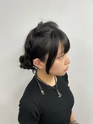 セミロング ヘアアレンジ 𝙃𝘼𝙍𝙐🎀 韓国×エクステのヘアスタイル