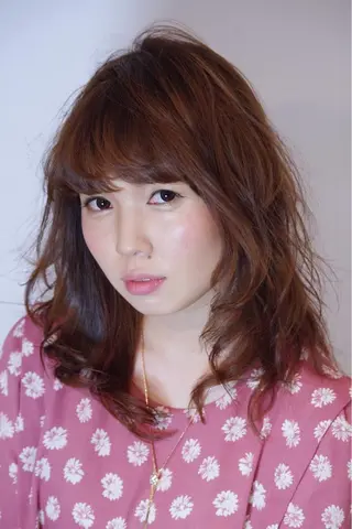 ミディアム セミロング カラー 大木 拓瑞のヘアスタイル