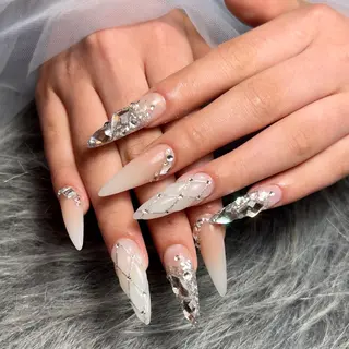ロング ネイル nail salon azuのネイルデザイン