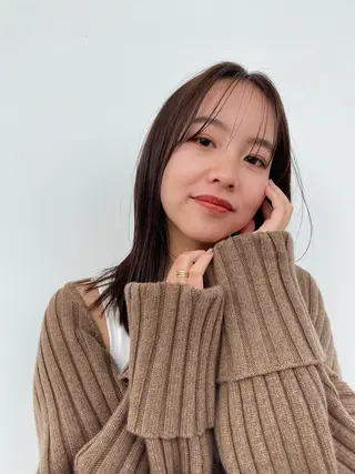 ミディアム カラー 浦野 未来のヘアスタイル