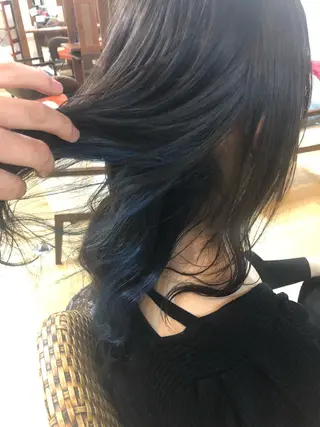 ミディアム カラー 宮原 菜月のヘアスタイル