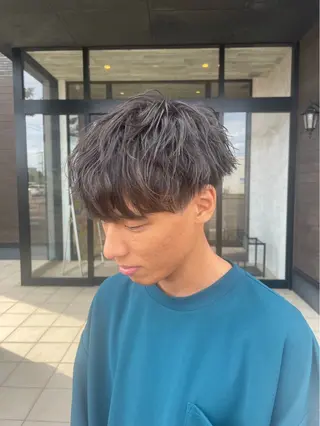 ショート 村松　和磨/ケアブ リーチ/メンズパーマのヘアスタイル