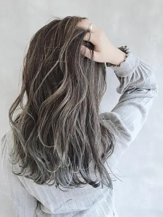 セミロング カラー MOU namba ムウナンバのヘアスタイル