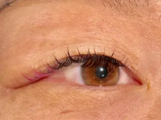 マツエク・マツパ arev所属・矢野 詩依奈の眉毛・アイブロウイメージ