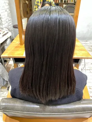 ミディアム Aura所属・丸山 心 / 艶カラーのヘアスタイル