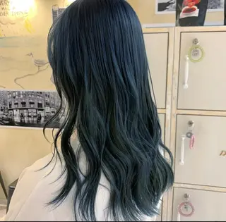 カラー ヤマダ サクラのヘアスタイル