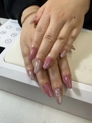 ネイル Emi ネイルサロン所属・平 りんちゃのネイルデザイン