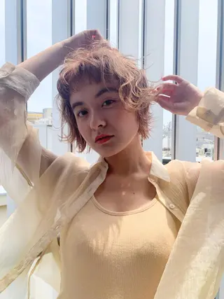 ショート カラー 森下 玲奈のヘアスタイル