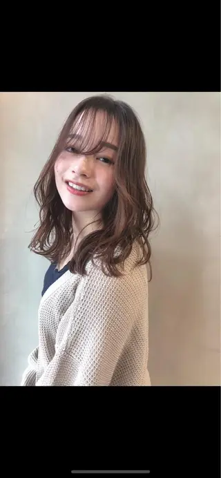 セミロング kiy by ioeのヘアスタイル