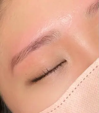 アイブロウ Ravir所属・Ravir 西山の眉毛・アイブロウイメージ