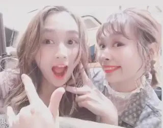 カラー glad hairのヘアスタイル