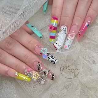 ネイル Maggie Nail🦩のネイルデザイン