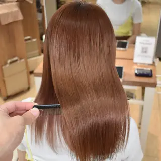 ミディアム 割れない顔まわり 小顔カット難波のヘアスタイル