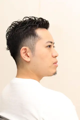 ショート HAIR&GROOMING YOSHIZAWA Inc.BANDAI所属・みよし まさとのヘアスタイル