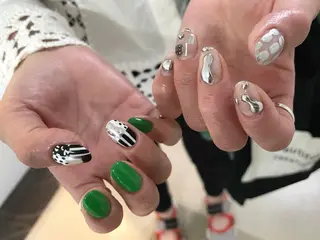 ミディアム m kaori𓃟のネイルデザイン