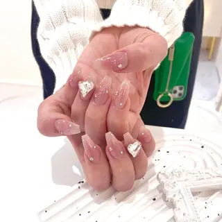 ネイル FLY Nail Salonのネイルデザイン