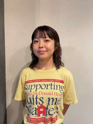 セミロング ウシロダ メグミのヘアスタイル