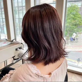 ショート 切りっぱなしボブイヤ リングカラー清水隆央のヘアスタイル