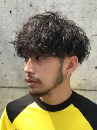 ミディアム パーマ メンズ パーマ特化🔥 ワタベリョウマのヘアスタイル