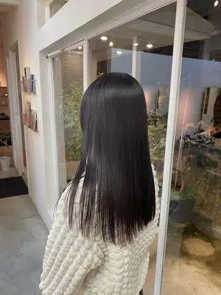 セミロング カラー hinata /ハイトーンのヘアスタイル