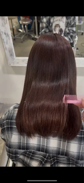 ミディアム カラー CELCES AYAKAのヘアスタイル