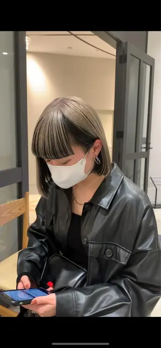 ミディアム カラー サロウィン(SALOWIN)原宿iori店所属・れい🫧 ハイトーン特化のヘアスタイル