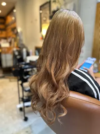 ロング hair make FeeL【ヘアーメイクフィール】所属・青石 ちゃおのヘアスタイル