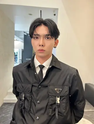 ショート パーマ メンズ 岡田大志🇰🇷 中/韓メンズヘアのヘアスタイル