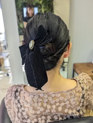 ヘアアレンジ ミディアム 髪質改善/お呼ば れヘア/透明感カラーのヘアスタイル