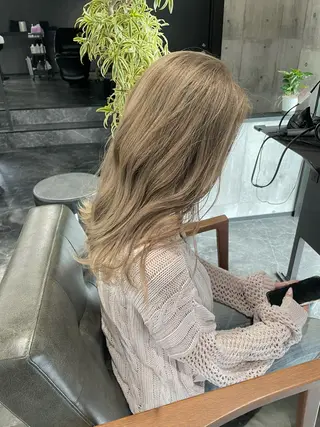 カラー olume(オルメ)所属・山田隆成/韓国カット バレ、ハイライト得意のヘアスタイル