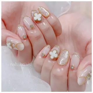 ネイル ＶＩＶＩ nailsalonのネイルデザイン