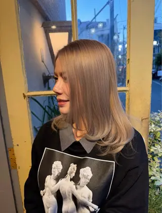 セミロング カラー KURIA‪‪*⋆ஐ ブリーチ/韓国ヘアのヘアスタイル