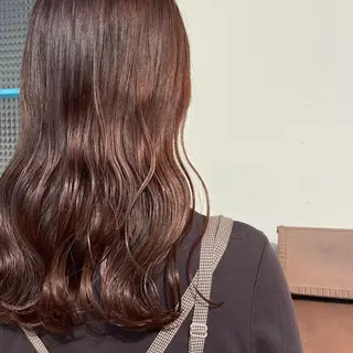 ロング 上田 早恵のヘアスタイル