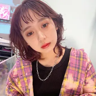 ミディアム カラー 岡野 静華のヘアスタイル