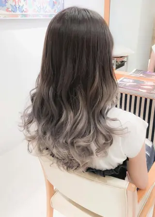 ロング カラー Days 透明感カラーのヘアスタイル