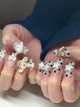 ネイル un.  private nail salon所属・un.private nail salonのネイルデザイン