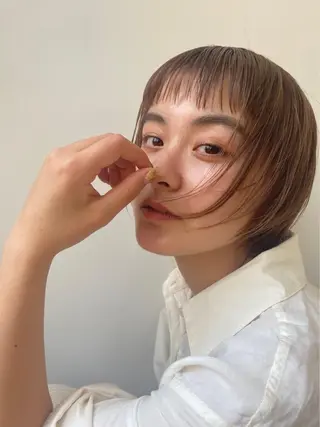 ショート カラー 佐藤 永夏のヘアスタイル