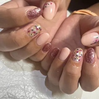 ネイル FULL MOONのネイルデザイン