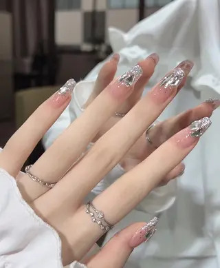 ネイル 清水 美佳のネイルデザイン