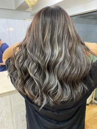 セミロング カラー ヘアアレンジ 久米 治仁のヘアスタイル