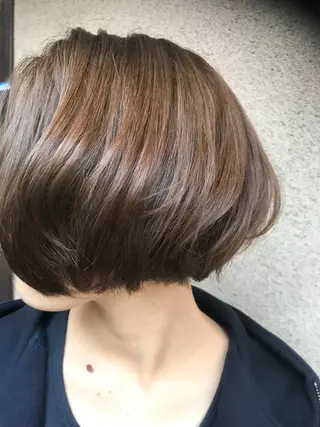 ショート カラー vato マンツーマンサロンのヘアスタイル