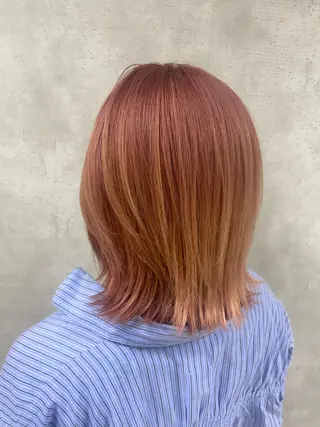 ミディアム カラー 大久保 佳奈のヘアスタイル