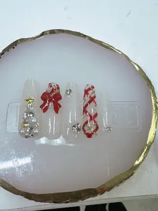 ネイル Queeens nailのネイルデザイン