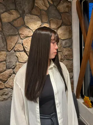 ロング 小玉 唯依のヘアスタイル