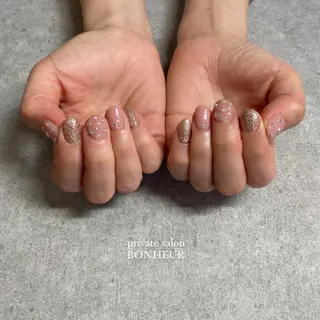 ネイル BONHEUR Annaのネイルデザイン