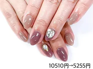 ネイル ネイルR新百合ヶ丘店所属・ネイルR 新百合ヶ丘のネイルデザイン