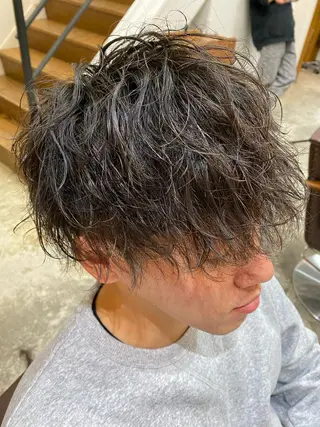 ショート パーマ メンズ esu心斎橋所属・esu☀️勇美☀️ 髪質改善ストレートのヘアスタイル