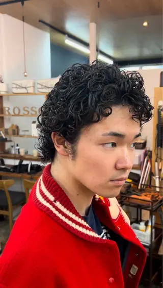 ショート パーマ メンズ 上原 心のヘアスタイル